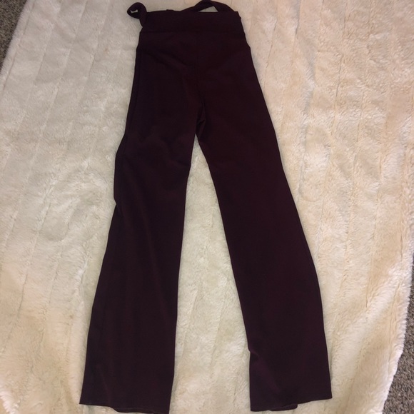 Windsor, maroon pants - Picture 3 of 5